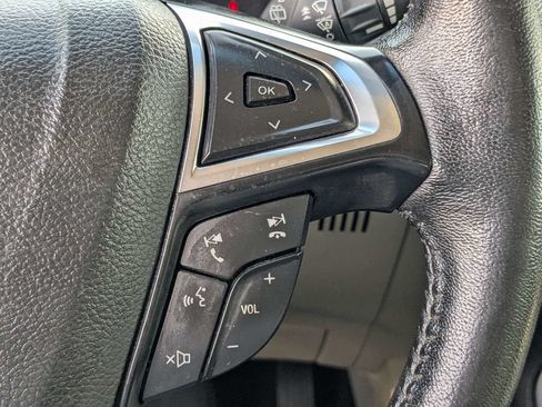 Used 2019 Ford Edge Titanium w/ Cold Weather Package FWD image 25