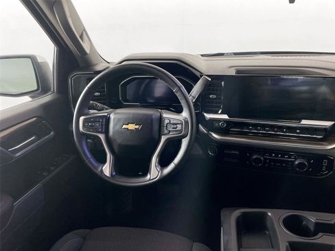 Used 2026 Chevrolet Silverado 1500 LT AWD/4WD image 2