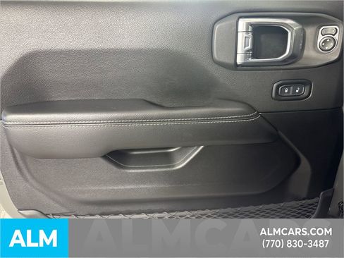 Used 2021 Jeep Gladiator Overland w/ Popular Equipment Package image 10