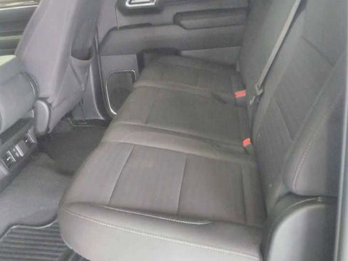 Used 2025 Chevrolet Silverado 1500 LT RWD image 10