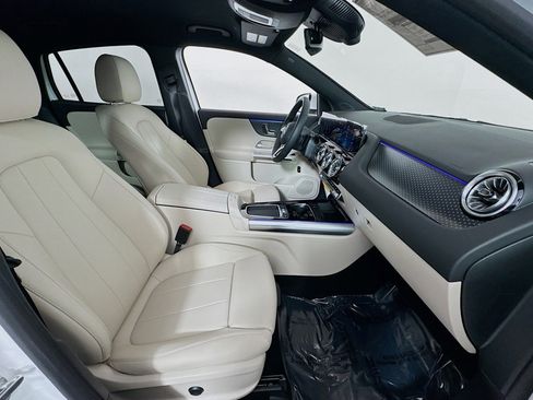 New 2025 Mercedes-Benz GLA 250 image 25