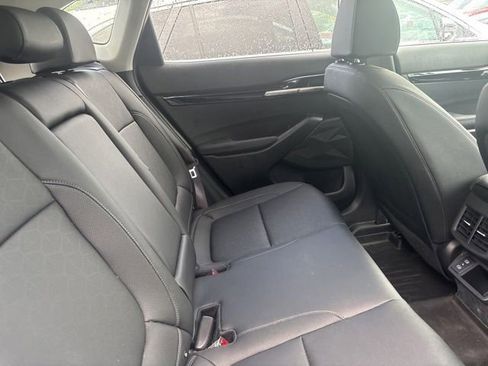 Used 2025 Kia Seltos SX w/ SX Sunroof Package AWD/4WD image 10