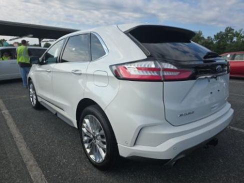Used 2020 Ford Edge Titanium w/ Equipment Group 301A AWD/4WD image 4