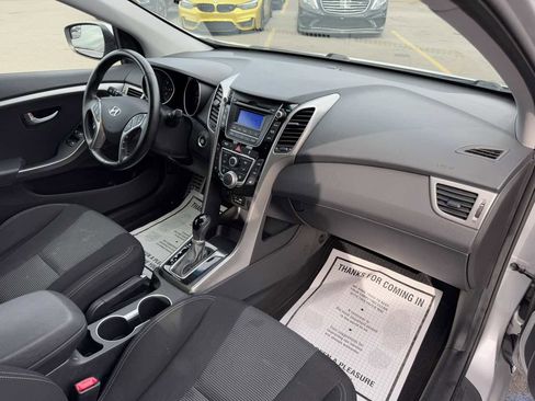 Used 2016 Hyundai Elantra GT w/ Option Group 02 image 24