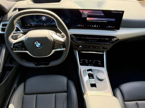 Certified 2025 BMW 330i Sedan RWD image 24