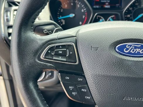 Used 2017 Ford Escape Titanium AWD/4WD image 21