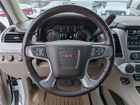 Used 2018 GMC Yukon XL SLT w/ Premium Edition image 18