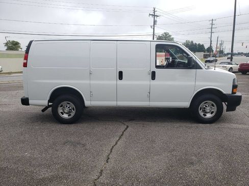Used 2021 Chevrolet Express 2500 w/ Driver Convenience Package image 2