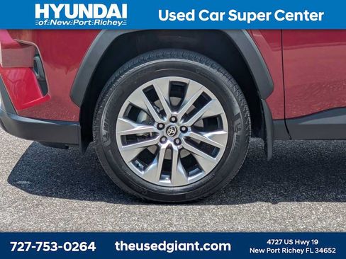 Used 2024 Toyota RAV4 XLE Premium w/ Weather Package FWD image 10