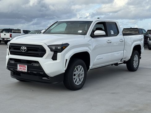 New 2026 Toyota Tacoma SR5 AWD/4WD image 11