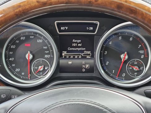 Used 2017 Mercedes-Benz GLS 550 4MATIC image 34