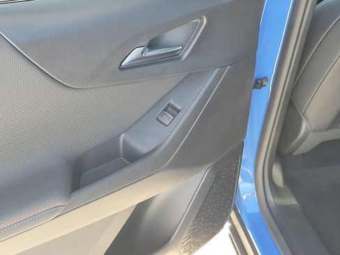 Used 2025 Chevrolet Equinox RS w/ Safety and Technology Package image 41