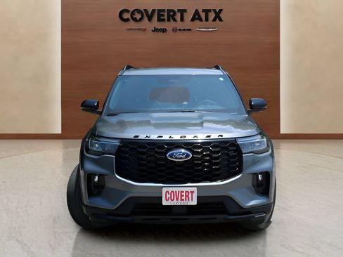 Used 2025 Ford Explorer ST-Line w/ Premium Package RWD image 8