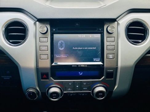 Used 2017 Toyota Tundra Limited w/ Limited Premium Package image 17