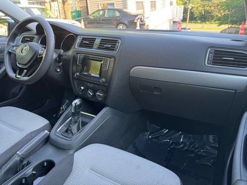 Used 2018 Volkswagen Jetta S FWD image 13
