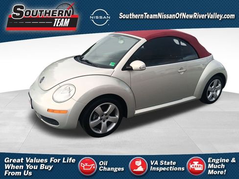 Used 2009 Volkswagen Beetle Blush image 1