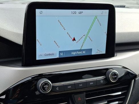 Certified 2020 Ford Escape SE image 17