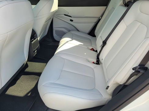 New 2026 Jeep Cherokee Limited image 4