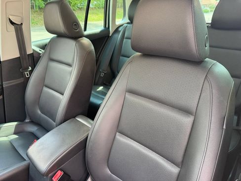 Used 2013 Volkswagen Tiguan S AWD/4WD image 13