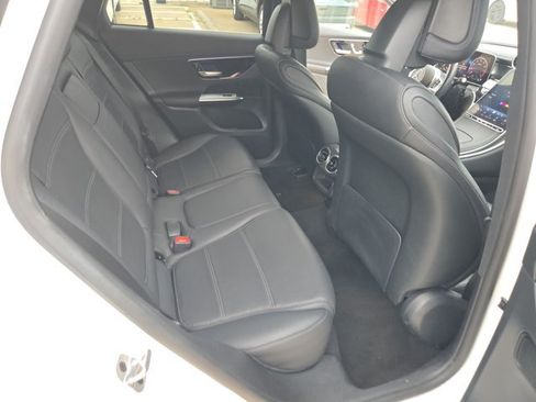 Used 2024 Mercedes-Benz GLC 300 w/ Winter Package image 20