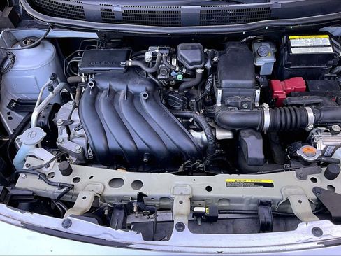 Used 2015 Nissan Versa SV FWD image 30