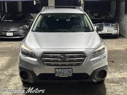 Used 2017 Subaru Outback 2.5i AWD/4WD image 3
