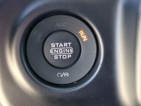 Used 2022 Jeep Gladiator Willys image 33