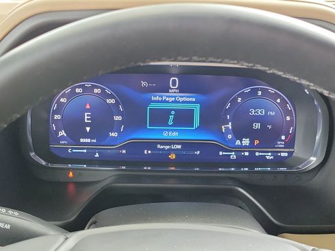 Used 2024 Chevrolet Tahoe Premier AWD/4WD image 25