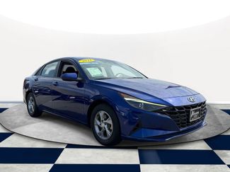Used 2021 Hyundai Elantra SE FWD video 1