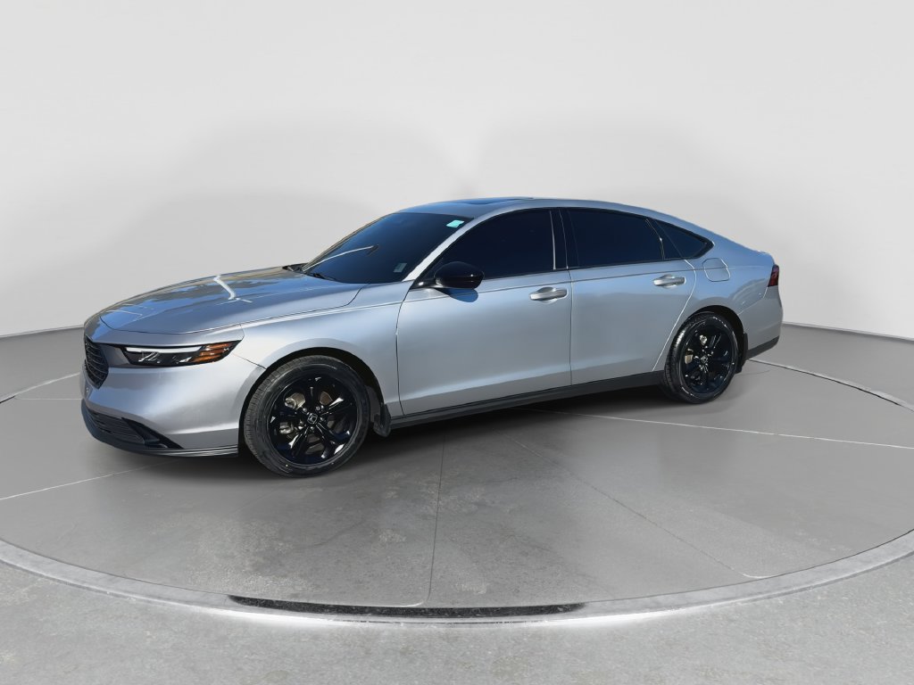 Used 2025 Honda Accord SE image 4