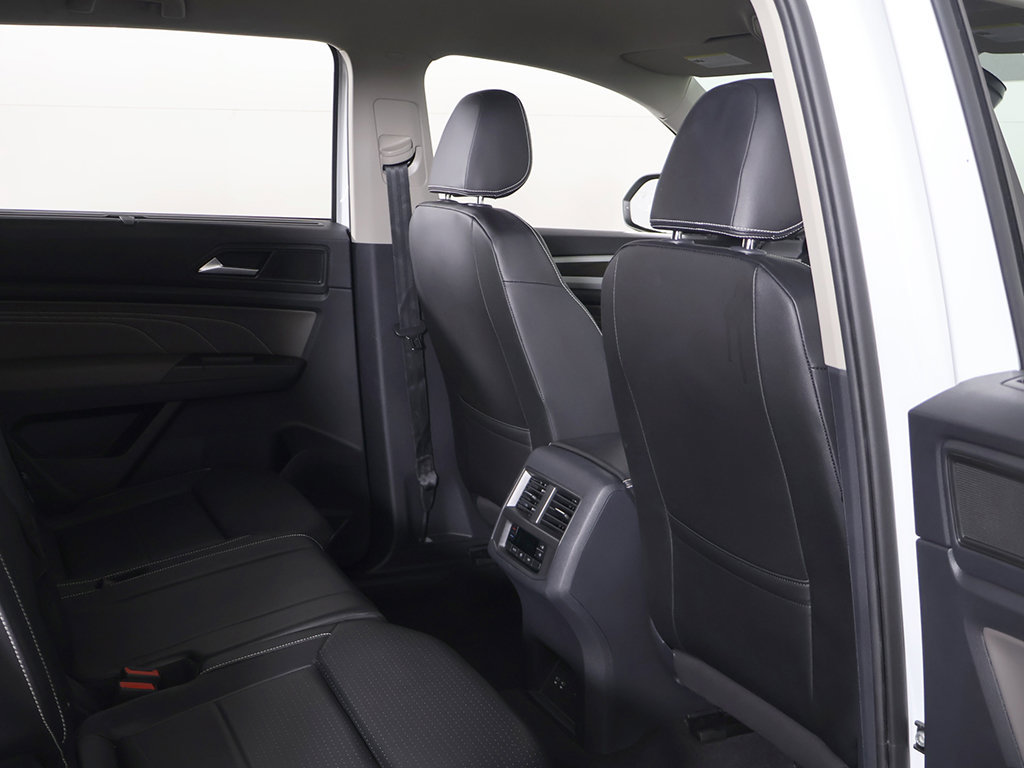Used 2023 Volkswagen Atlas SE w/ Black Wheel Package FWD image 28