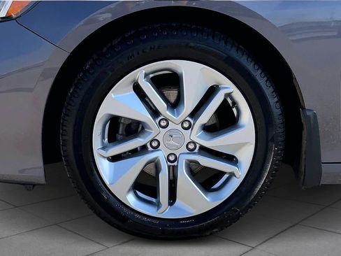 Used 2020 Honda Accord LX image 9