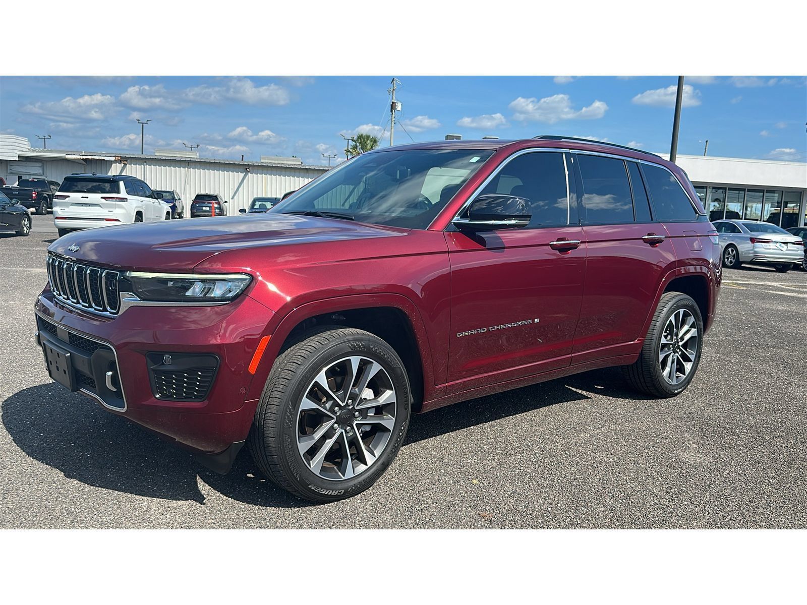 Used 2023 Jeep Grand Cherokee Overland w/ Adv Protech Group III RWD image 1