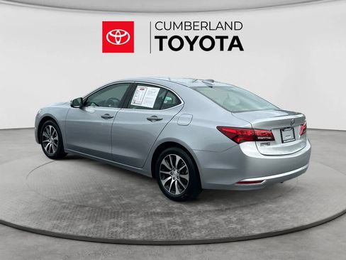 Used 2017 Acura TLX FWD image 3