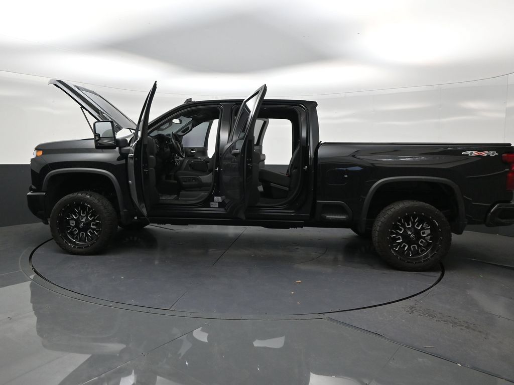 Used 2025 Chevrolet Silverado 2500 Custom w/ Custom Value Package AWD/4WD image 29