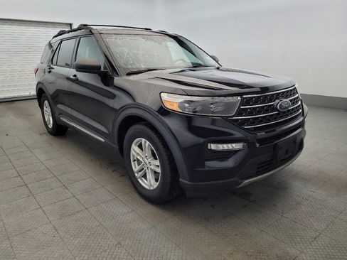 Used 2021 Ford Explorer XLT w/ Equipment Group 202A RWD image 13