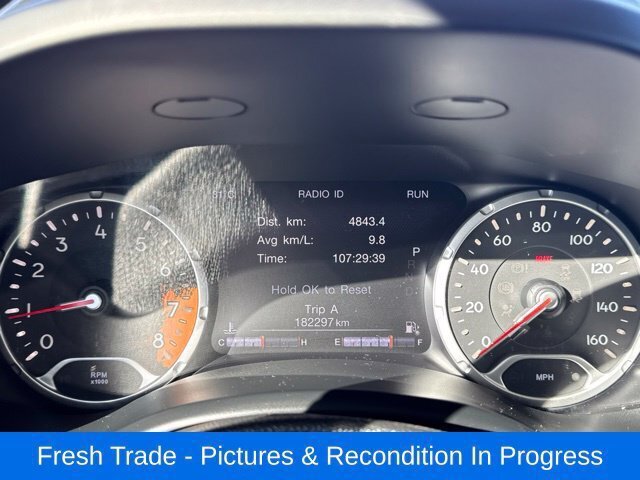 Used 2018 Jeep Renegade Trailhawk AWD/4WD image 13