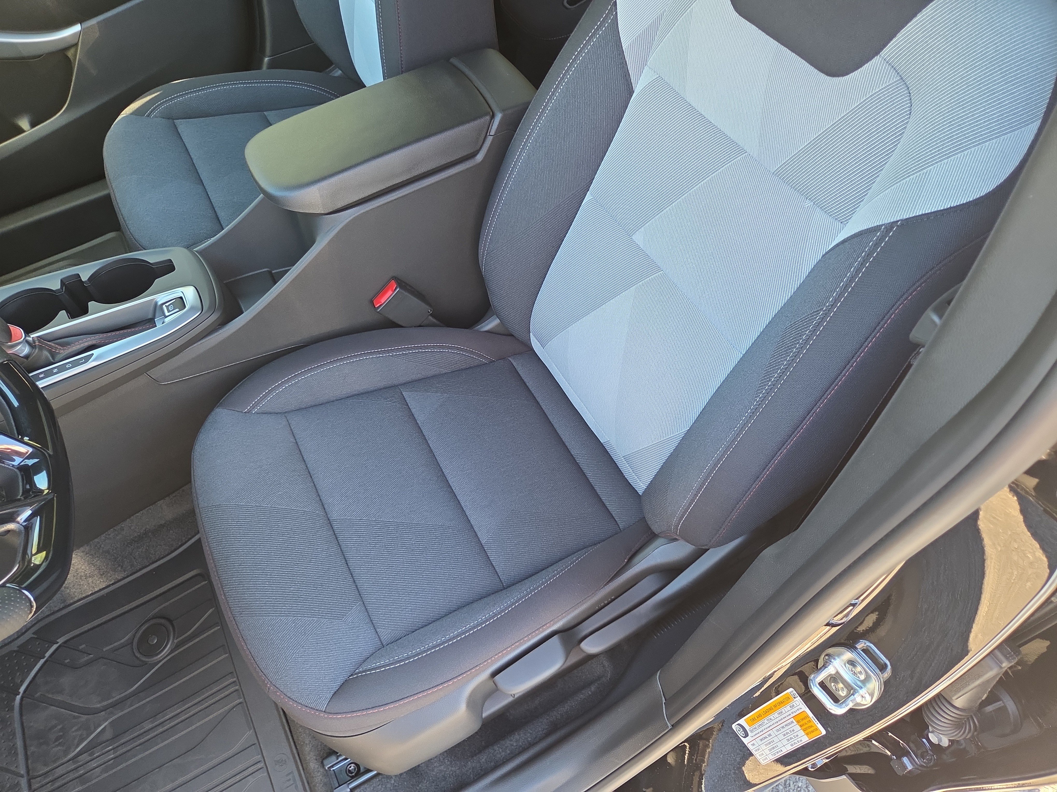 Used 2026 Chevrolet Trax RS w/ Sunroof Package FWD image 7