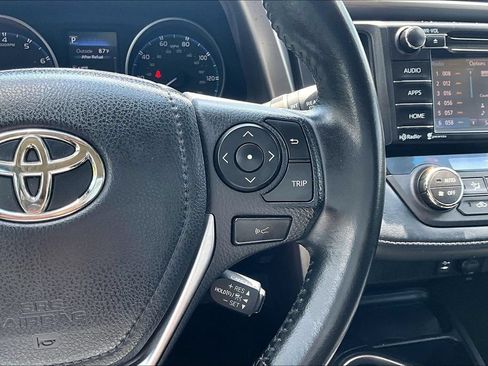 Used 2018 Toyota RAV4 XLE FWD image 20