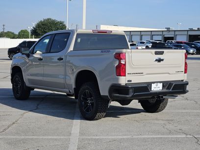 New 2026 Chevrolet Silverado 1500 Custom Trail Boss w/ LPO, Dark Essentials Package