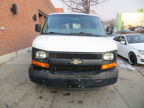 Used 2016 Chevrolet Express 2500 LS image 2