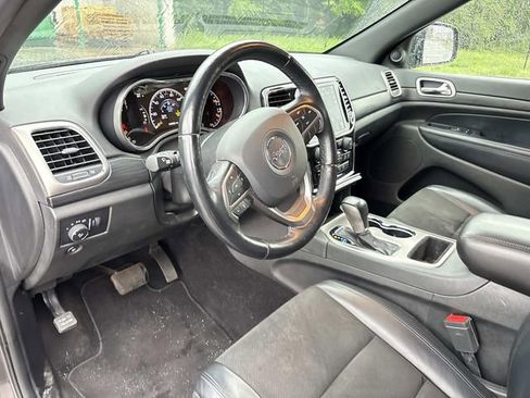 Used 2021 Jeep Grand Cherokee Laredo X RWD image 12