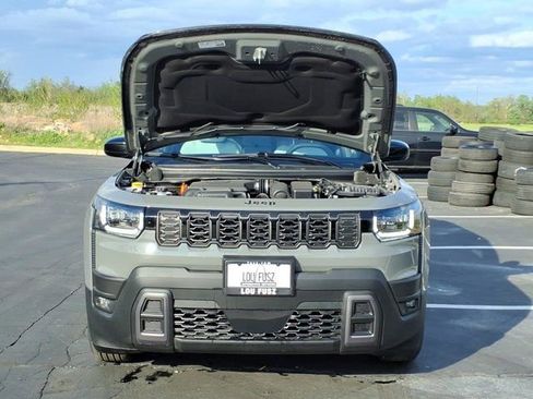 New 2026 Jeep Cherokee Laredo AWD/4WD image 21