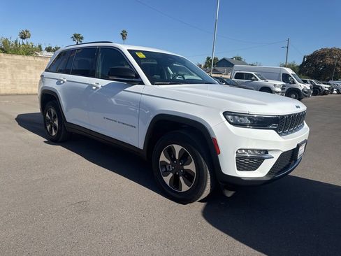 Used 2023 Jeep Grand Cherokee 4WD 4xe image 1
