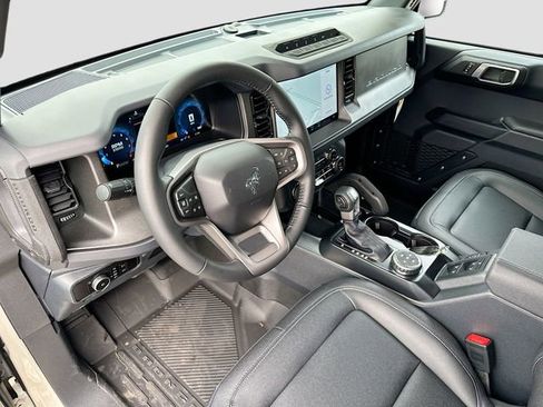 New 2025 Ford Bronco Badlands AWD/4WD image 6