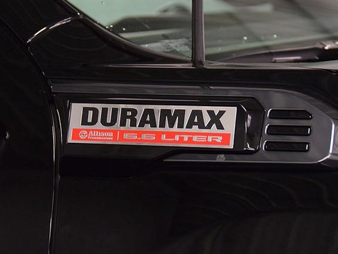 Used 2024 GMC Sierra 2500 AT4 w/ AT4 Premium Plus Package image 13