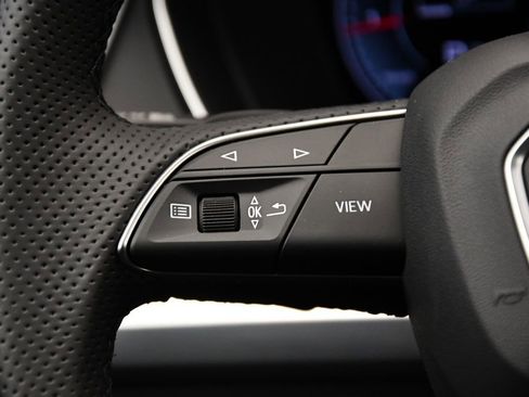 Certified 2025 Audi Q5 2.0T Premium Plus image 23