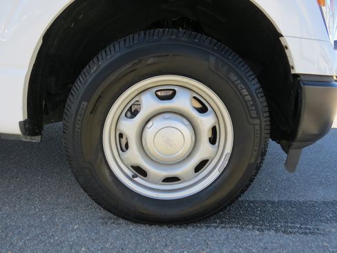 Used 2022 Ford F150 XL image 10