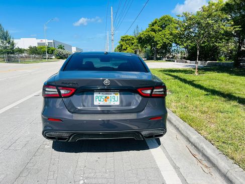 Used 2021 Nissan Maxima Platinum w/ 40th Anniversary Package FWD image 4