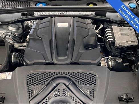 Used 2020 Porsche Macan S image 12